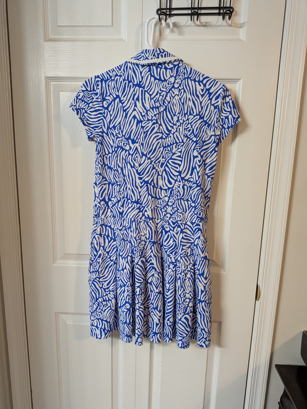 Lilly Pulitzer Alona UPF 50+ Luxletic dress size small - Picture 8 of 9